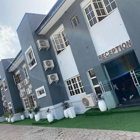 Presken Hotel @Villa Ikeja Esterno foto