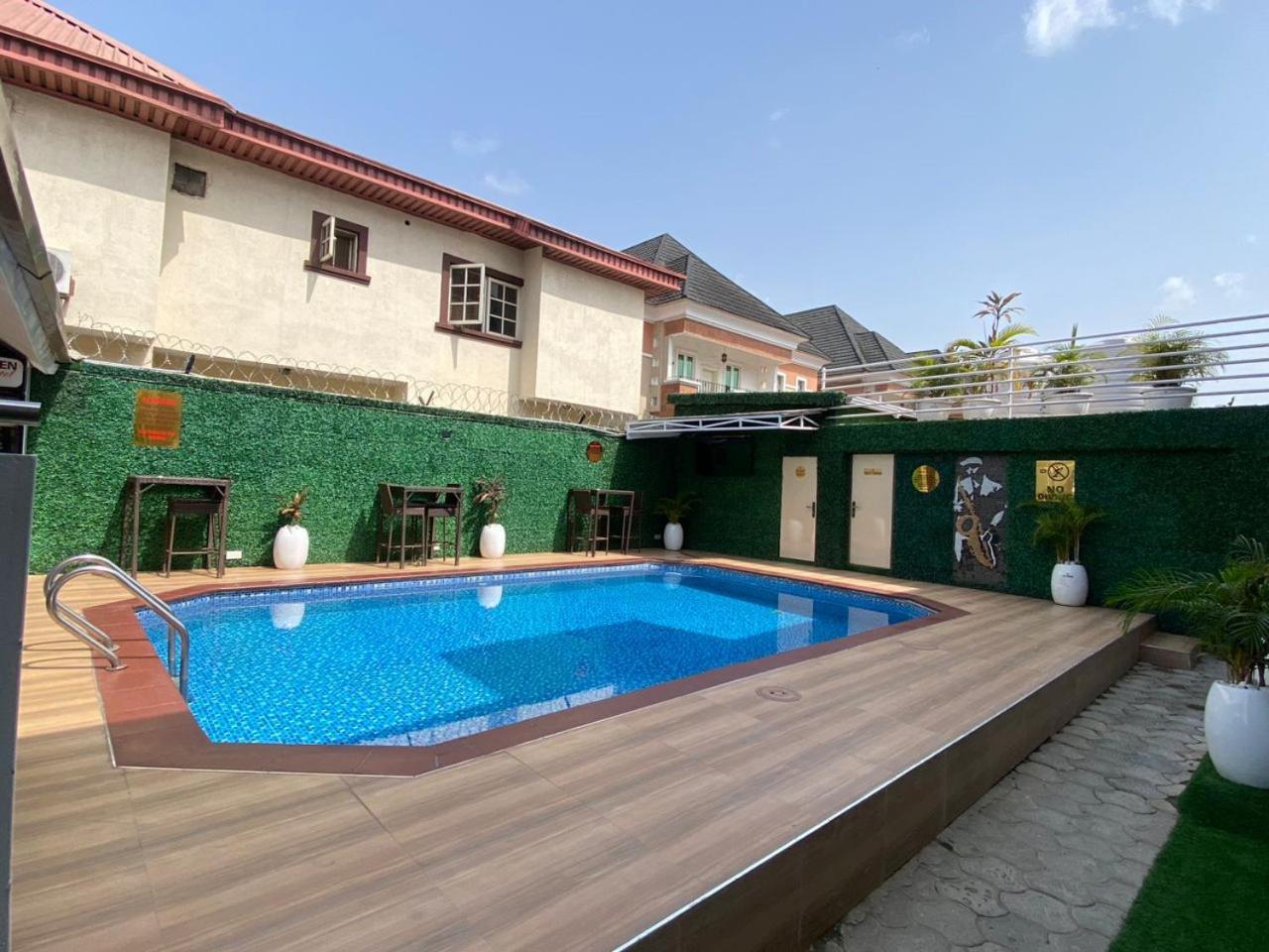 Presken Hotel @Villa Ikeja Esterno foto